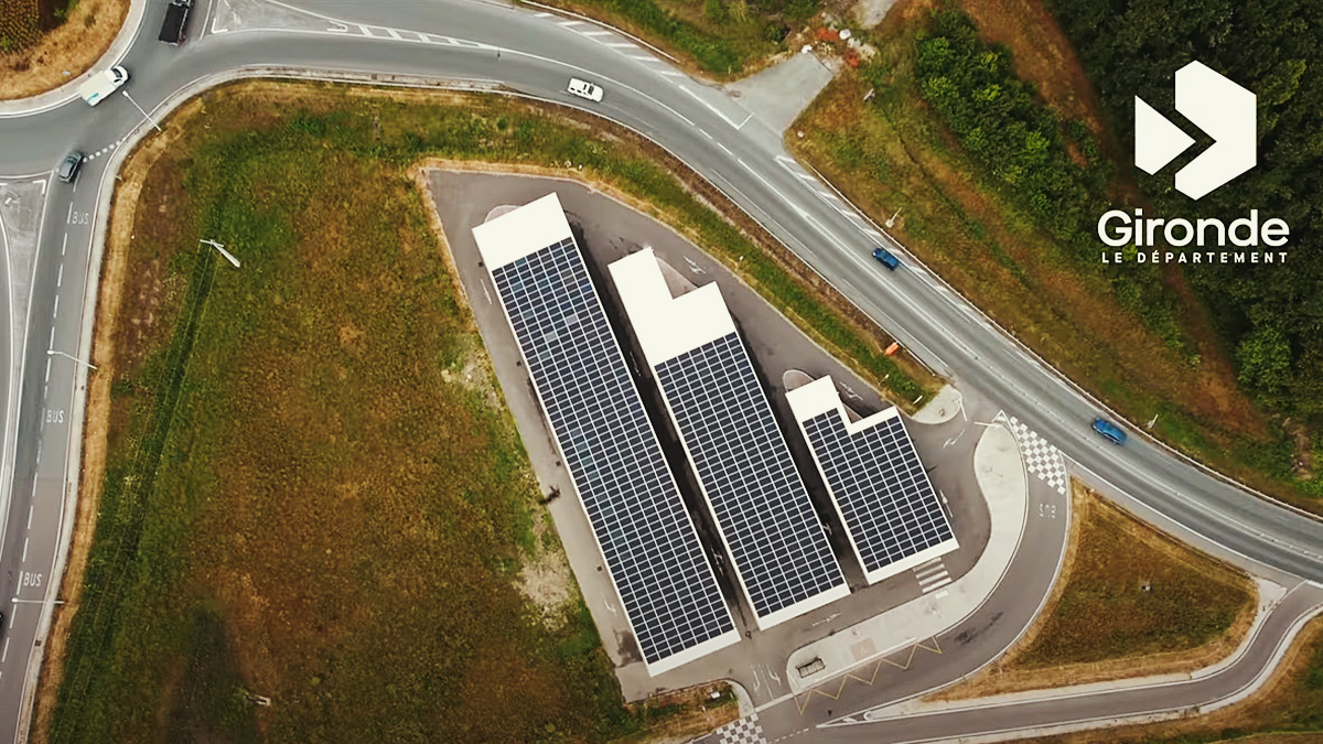 Des-ombrieres-photovoltaiques-sur-l-aire-de-covoiturage-de-Saint-Andre-de-Cubzac